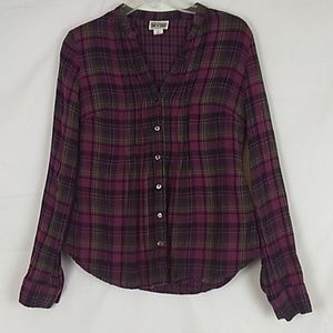 Converse One Star plaid flannel top. Size Small